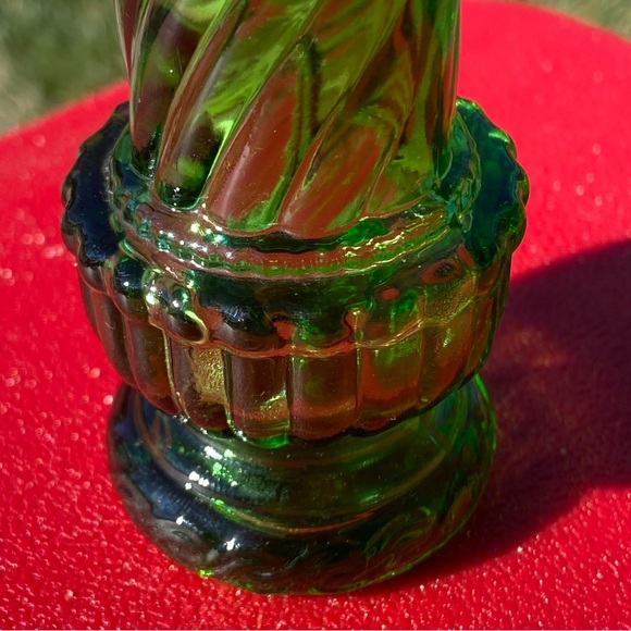Avon Green Glass Candle - Picture 6 of 7